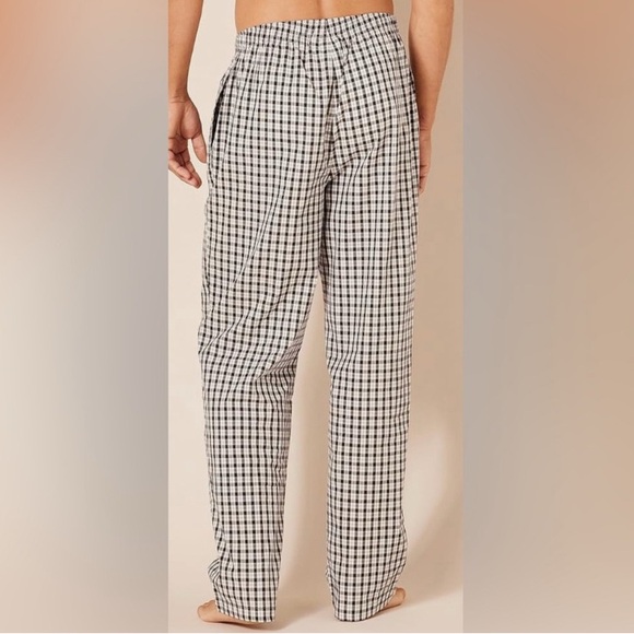 Amazon Essentials Men's Black and White Checkered Joggers - Picture 2 of 4